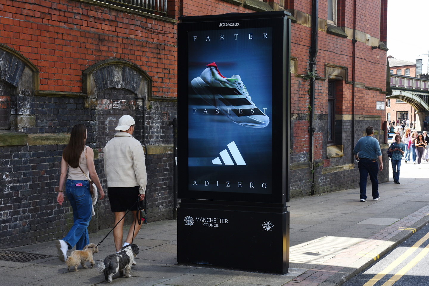 OOH advertising with strong brand presence